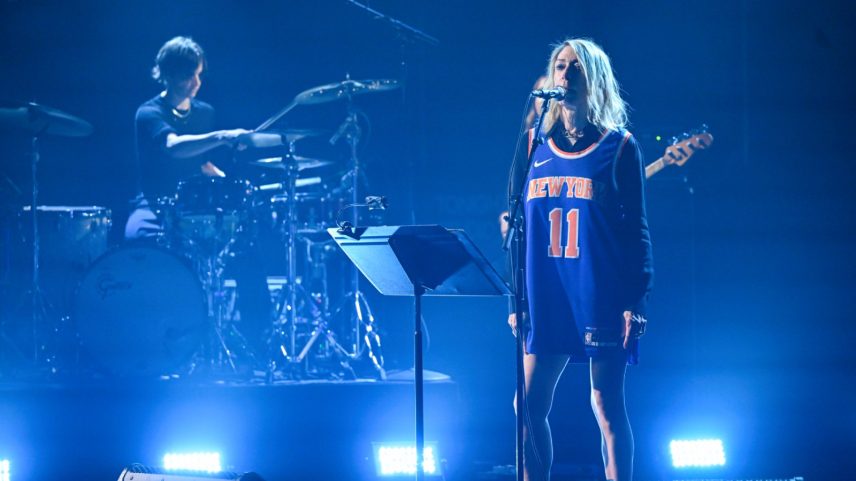 Kim Gordon apresenta 'Play Me' no Fallon