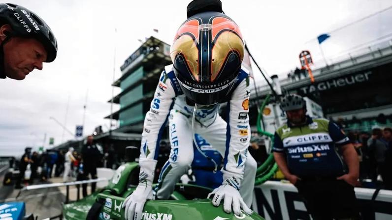 Helio Castroneves fala sobre deixar uma maratona para começar outra