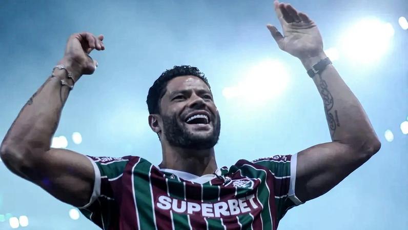 Hulk na apresentação ao Fluminense no Maracanã (Foto: Leonardo Brasil/ Fluminense FC)