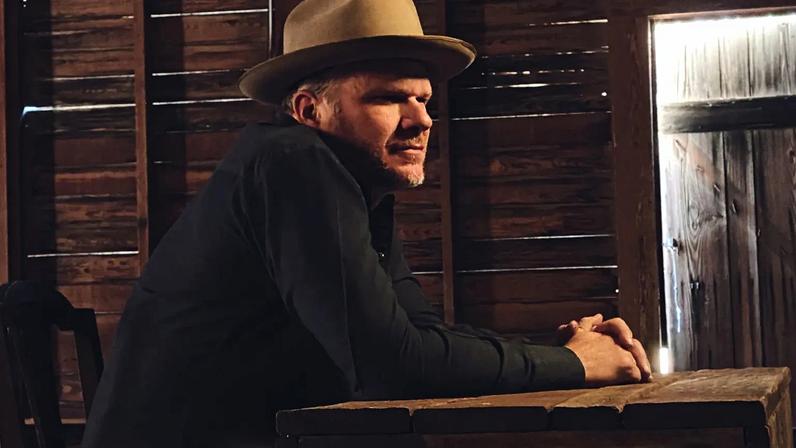 Cantor Jason Eady resgata o Tulsa Sound de J.J. Cale e Leon Russell