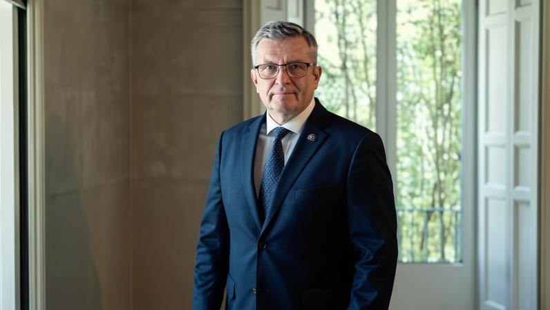 Marcin Bosacki, en la residencia de la embajadora polaca en Madrid, este martes.