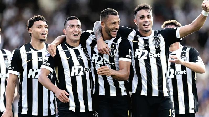 Jogadores do Atlético comemoram gol contra o Vasco (Foto: Pedro Souza / Atlético)