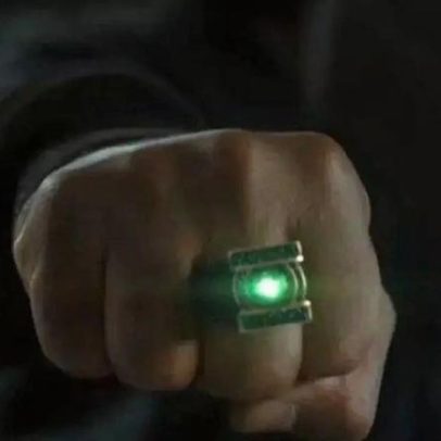 Teaser dos Lanternas Verdes destaca icônico anel