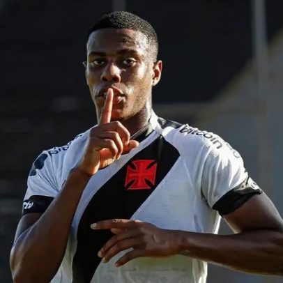 Vasco rescinde contrato do volante do elenco profissional