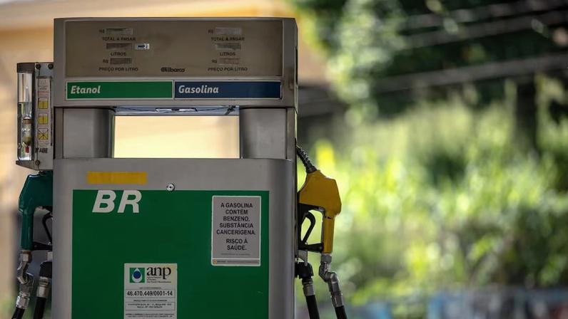 Petrobras reduz preço do diesel com subsídio federal após alta da gasolina