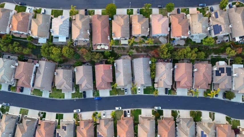 Mercado imobiliário dos EUA registra pior sequência desde 2011, aponta NAHB
