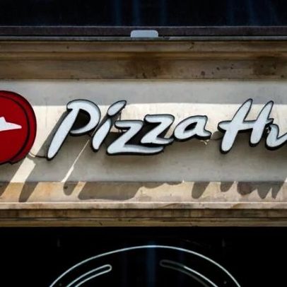 Yum Brands vende Pizza Hut à Longrange Capital por US$ 2,7 bilhões