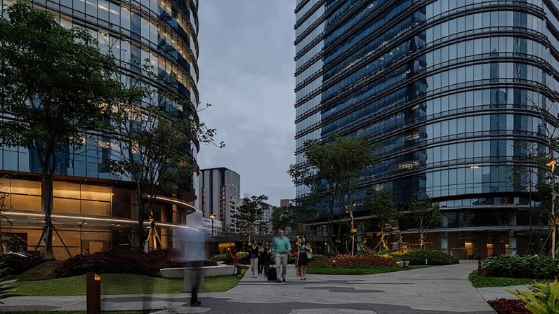 Conforme o relatório gerencial mais recente do fundo, o Maxi Renda (MXRF11) encerrou o mês de abril de 2026 com patrimônio líquido de R$ 4,32 bilhões, equivalente a R$ 9,3787 por cota