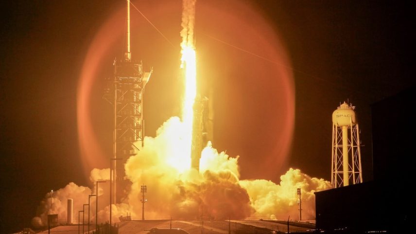 Investidores em títulos estão se preparando para fornecer à SpaceX pelo menos US$ 20 bilhões em financiamento