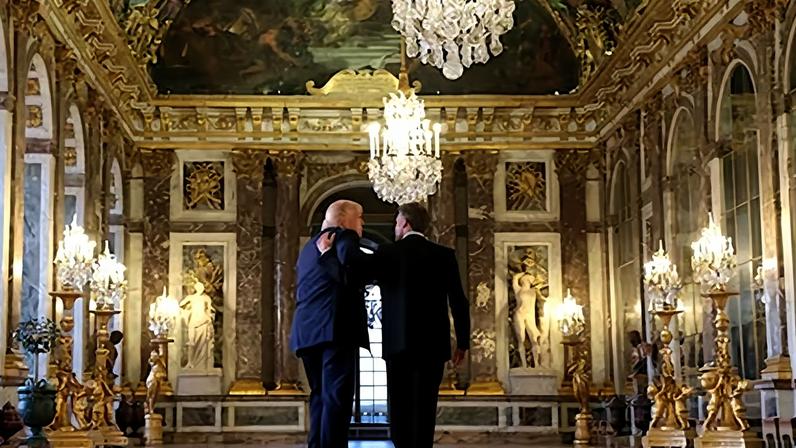 Estampas de Trump em declínio atraem atenção pública