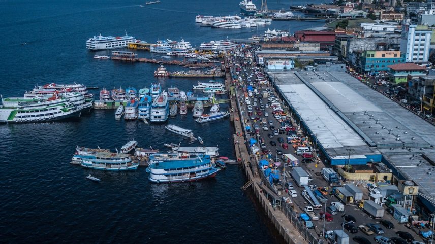 Porto de Manaus: capital amazonense fica em terceiro lugar na região e é a cidade brasileira mais vulnerável, segundo o ranking.
