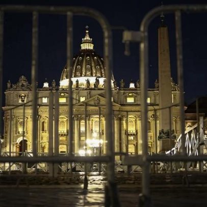 Vaticano não permite sermões de mulheres em missas
