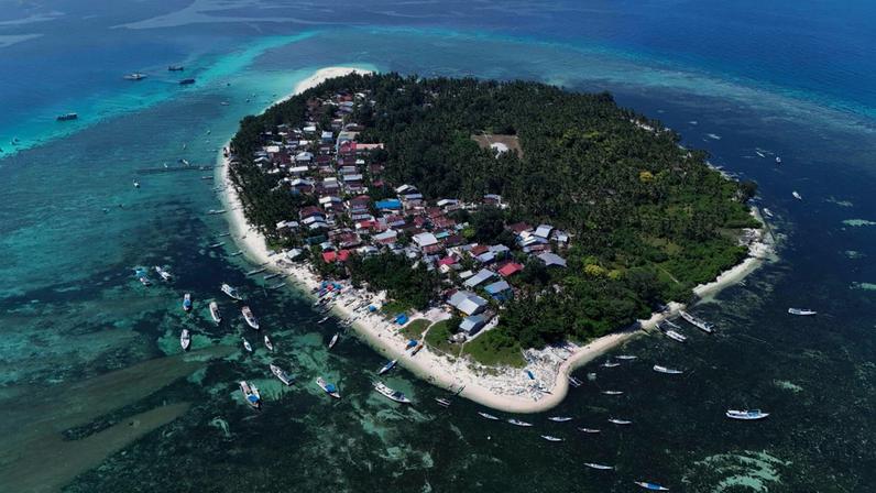 Aerial view of Langkai Island in South Sulawesi. Image courtesy of Arise! Indonesia