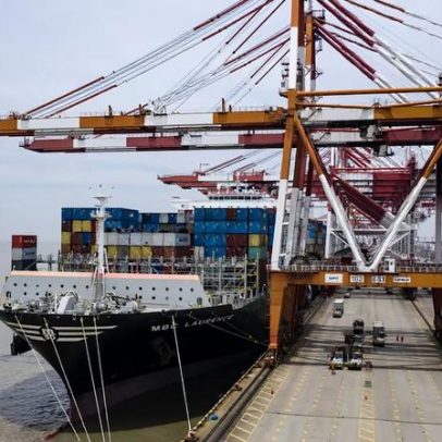 Dependência da China gera duplo risco para a América Latina, diz Moody's