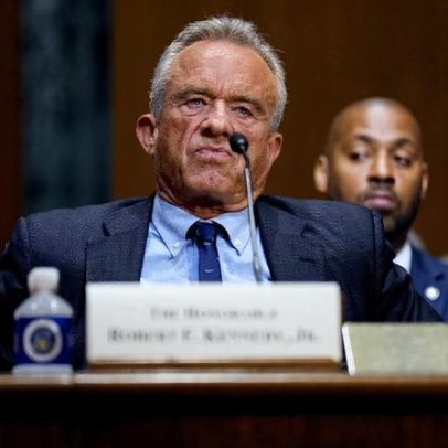 Como RFK Jr bloqueou milhões de fundos globais de vacinas