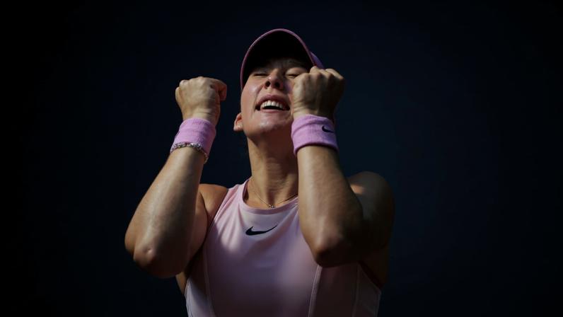 Andreeva sai de Paris na liderança da corrida da temporada