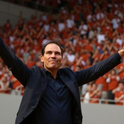 Nadal completa 40 anos e recebe homenagens no tênis mundial
