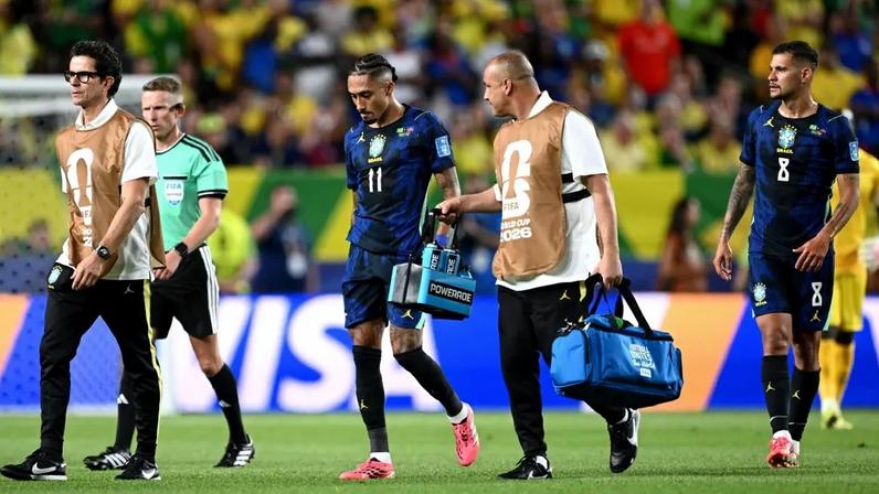 CBF confirma lesão muscular de Raphinha