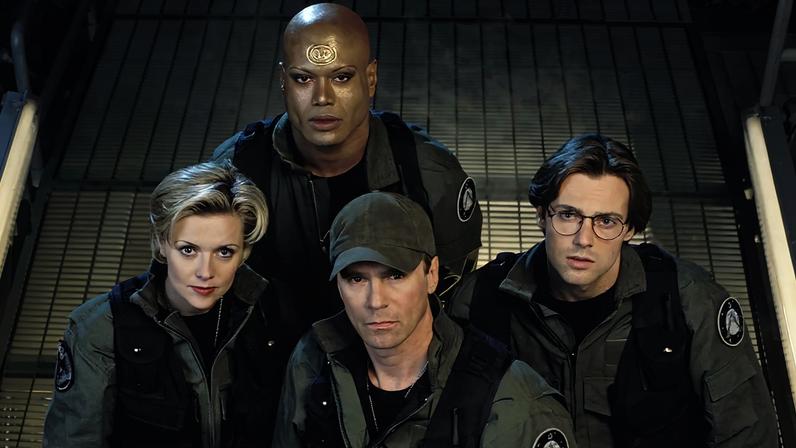 Estrela de Stargate SG-1 convoca fãs a petitionar Amazon sobre cancelamento