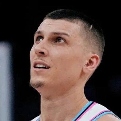 Pistons miram trocas de jogadores na offseason da NBA