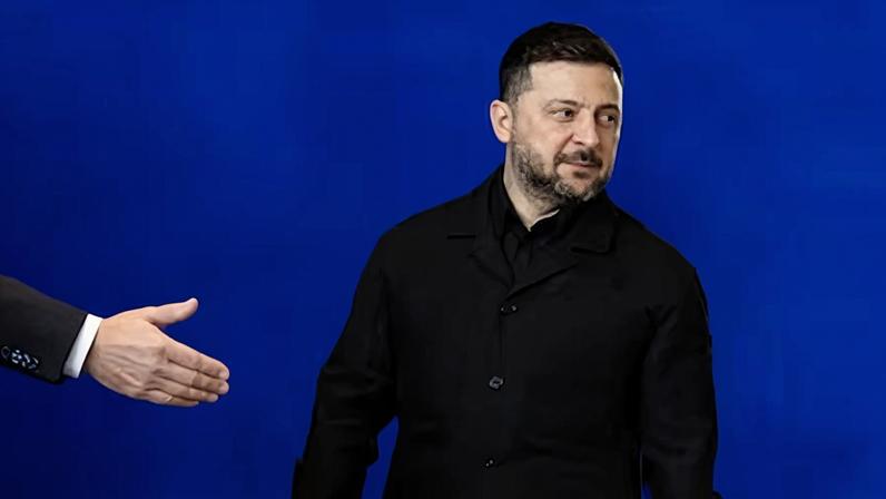 Zelenski solicita reunião pessoal com Putin por carta; Moscou reage com indiferença