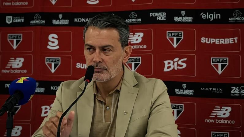 Auxiliar de Crespo reage à demissão de Rui Costa no São Paulo, chamando-o de Judas