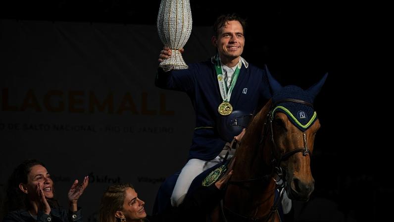 Stephan Barcha vence prova de abertura no Rio (Foto: Divulgação)