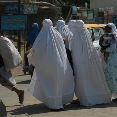 Talibã reprime protesto de mulheres no Afeganistão