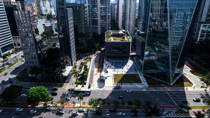 Resiliência dos escritórios na Faria Lima é assunto de análise