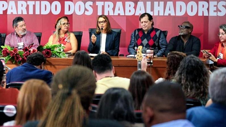 A primeira-dama, Janja, discursou em evento do PT com evangélicos