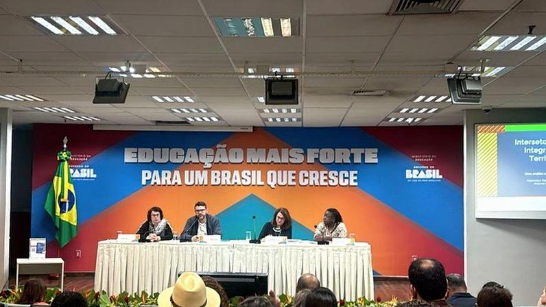 Publicação discute educação integral e território