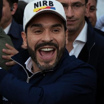 Candidato de direita La Espriella vence disputa na Colômbia