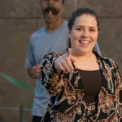 Tati Machado é fotografada sorrindo em passeio com o marido após anunciar gravidez