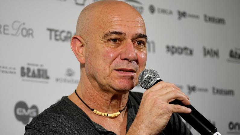 Agassi aponta falhas na preparação de Sinner