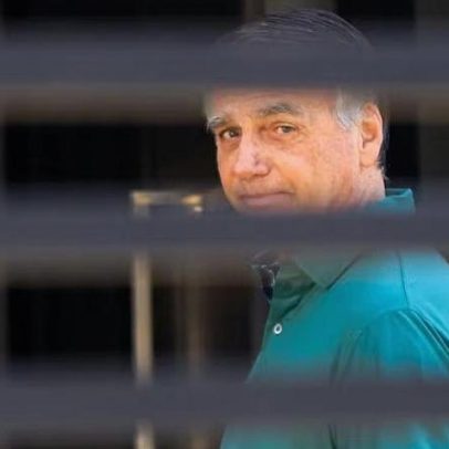 Defesa de Bolsonaro afirma que segurança inutilizou arma para evitar riscos