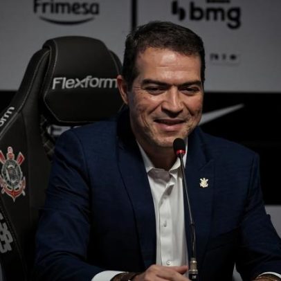 Corinthians monta lista de reforços, mas enfrenta restrições financeiras