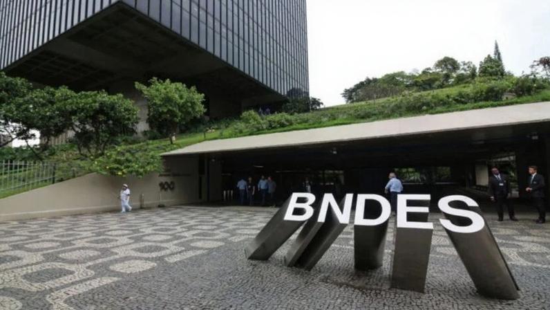 BNDES libera R$10 bi para Move Brasil 2, diz Mercadante