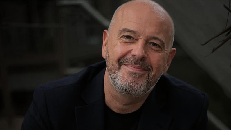 Alex Escobar, comunicador do Grupo Globo