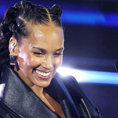 OG Anunoby diz a Alicia Keys que a cidade quer você antes da cerimônia Knicks