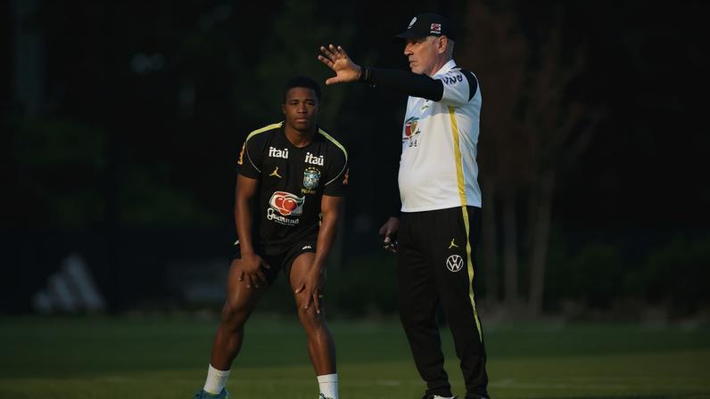 Ancelotti admite mudanças na equipe e comenta sobre Endrick