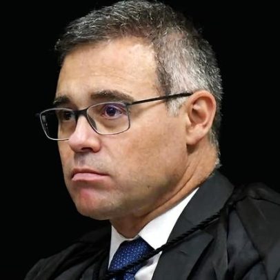 STF mantém multa de Roberto Jefferson com maioria; Mendonça pede vista