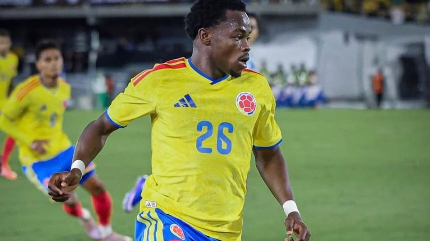 Andrés Gómez em campo pela seleção colombiana (Foto: Reprodução)