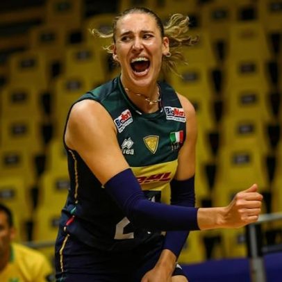 Brasil enfrenta Itália com Antropova em nova função na VNL