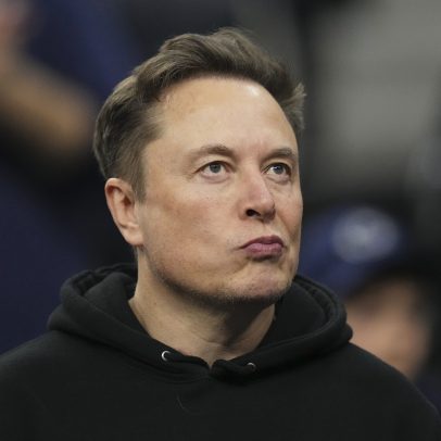 Elon Musk torna-se o primeiro trilionário da história
