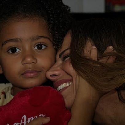 Viviane Araujo equilibra carreira e maternidade com o que ama