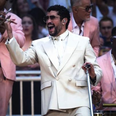 Turnê de Bad Bunny quebra recordes fora dos EUA e fatura US$ 1 bilhão