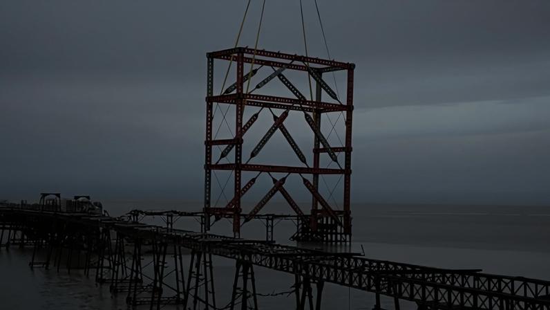 Birnbeck Pier connected to mainland for the first time