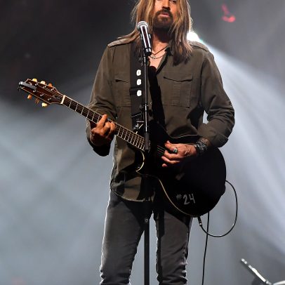 Billy Ray Cyrus quase faleceu em susto de saúde