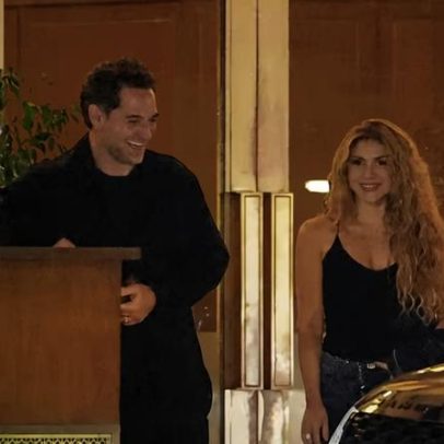 Shakira e ator jantam juntos e vão embora no mesmo carro