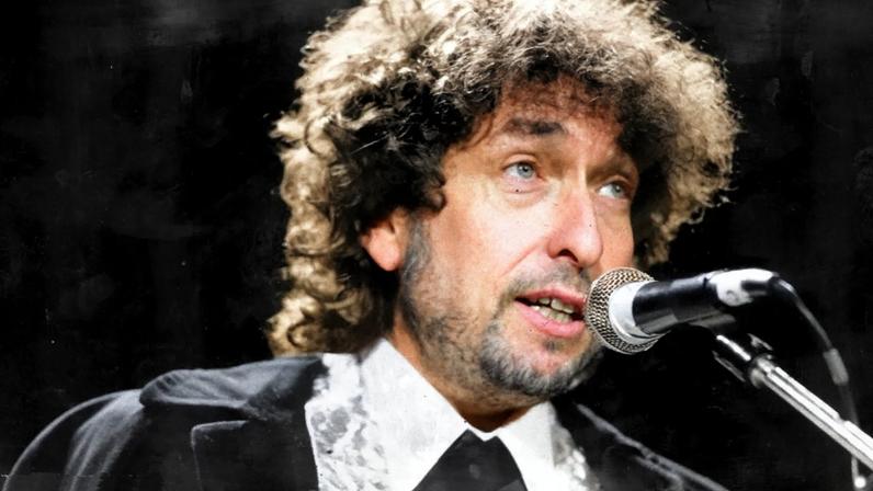 A Never Ending Tour de Bob Dylan começou há 36 anos com show criticado